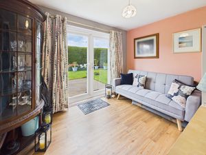 Bedroom- click for photo gallery